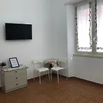아파트 Lol *